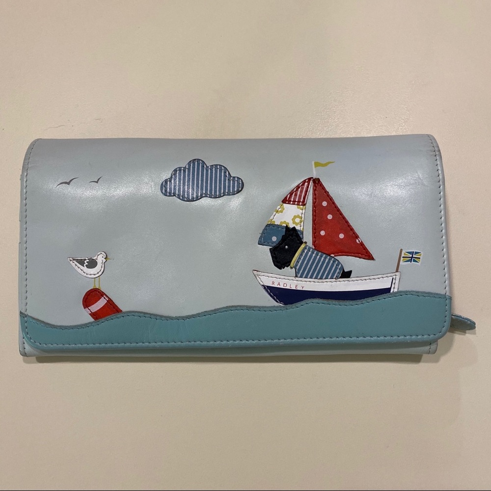 Collectible 2011 Signature Picture Wallet